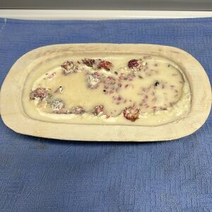 Cream Floral Scented Candle